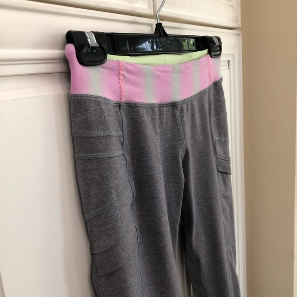 Ivivva by Lululemon girl’s crop leggings - Picture 3 of 14
